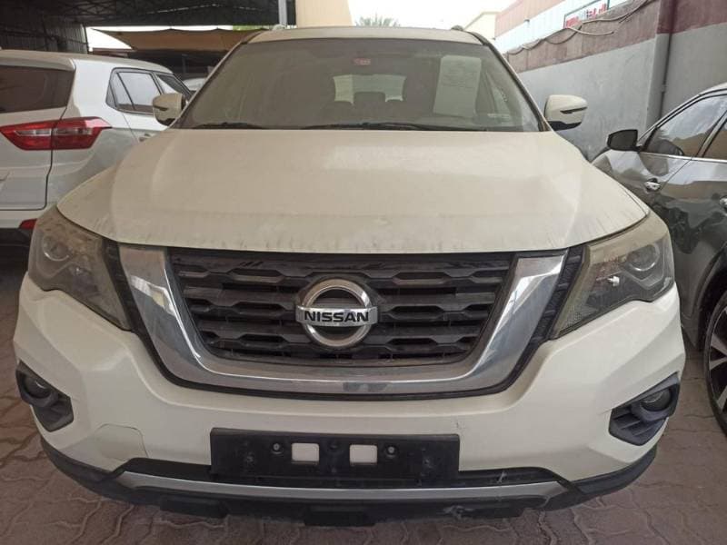 2019 Nissan Pathfinder thumbnail 2