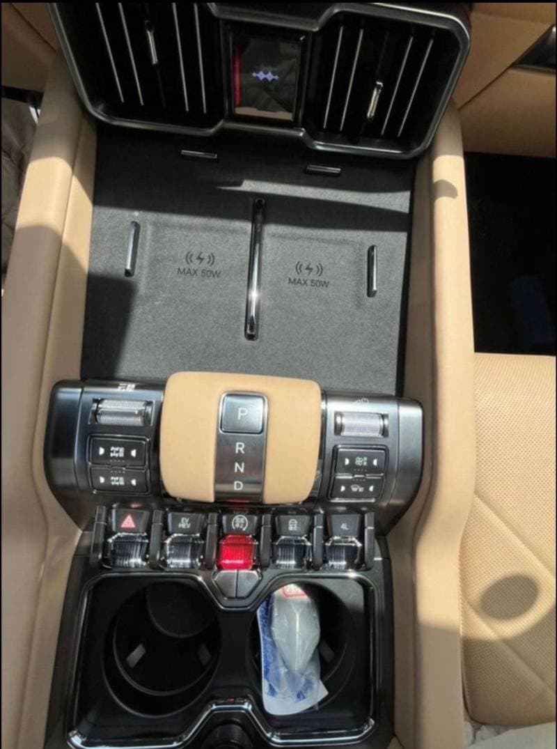 2026 BYD Leopard 8 FLAGSHIP thumbnail 4