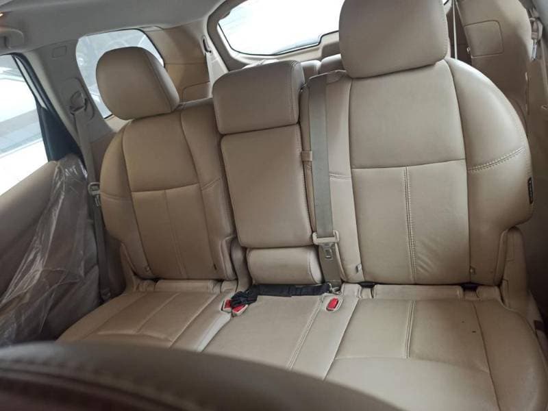 2019 Nissan Pathfinder thumbnail 5