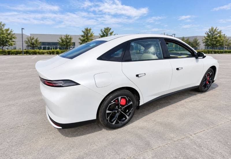 2026 Nissan N6 thumbnail 4