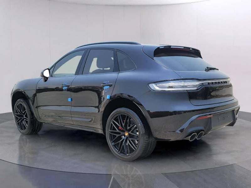 2024 Porsche Macan thumbnail 6