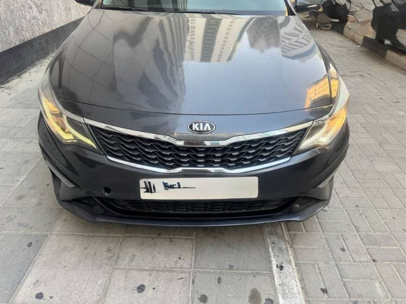 2020 Kia Optima thumbnail 2