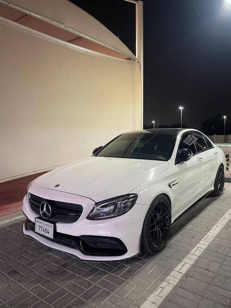 2015 Mercedes-Benz C 63 AMG thumbnail 3
