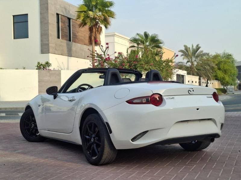 2021 Mazda MX-5 thumbnail 3