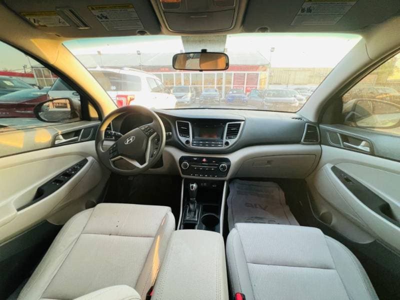 2017 Hyundai Tucson thumbnail 4