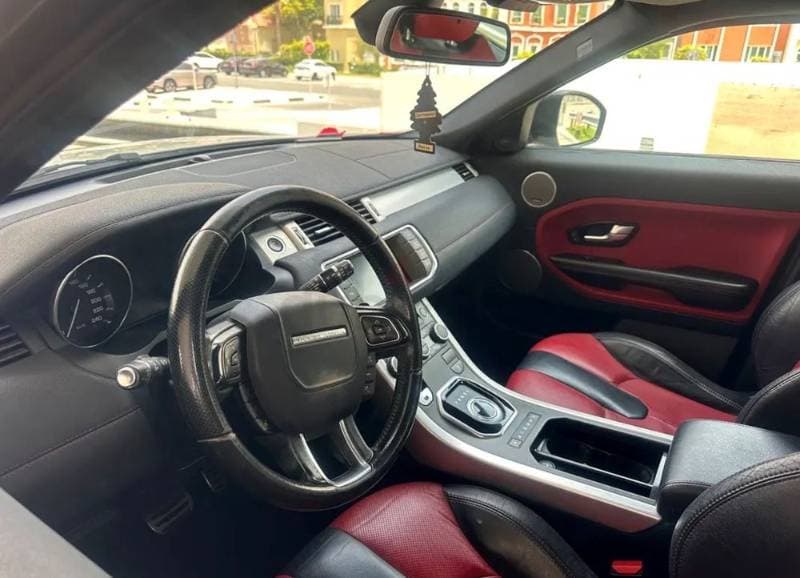 2015 Land Rover Range Rover Evoque thumbnail 3