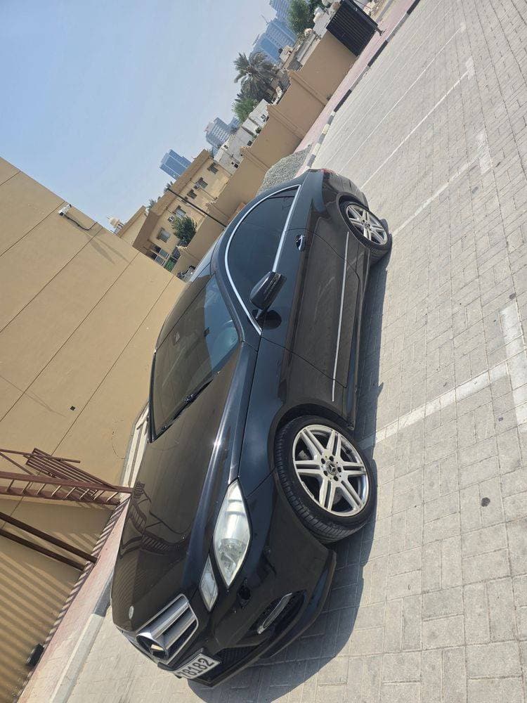 2012 Mercedes-Benz E-Class Coupe thumbnail 3