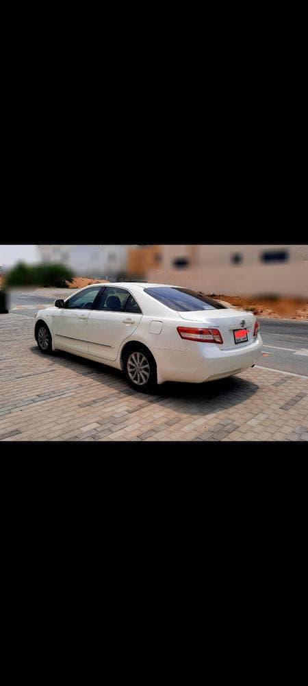 2010 Toyota Camry thumbnail 4