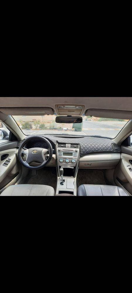 2010 Toyota Camry thumbnail 5