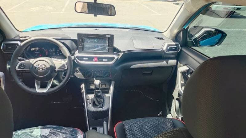 2023 Toyota Raize thumbnail 3
