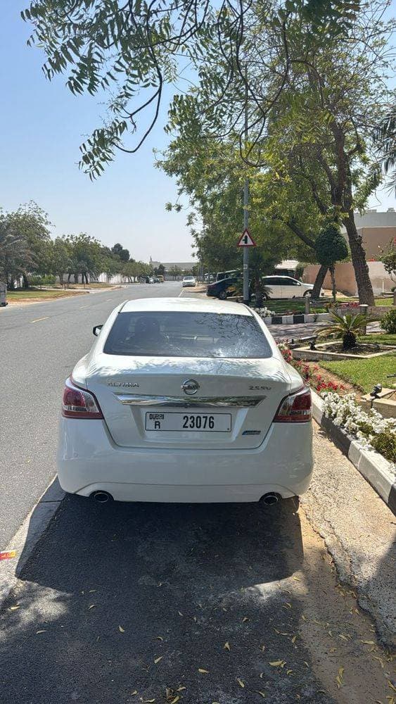 2013 Nissan Altima thumbnail 4