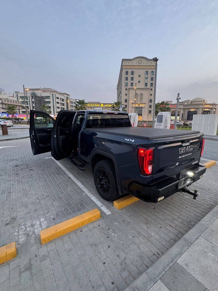 2021 GMC Sierra thumbnail 3