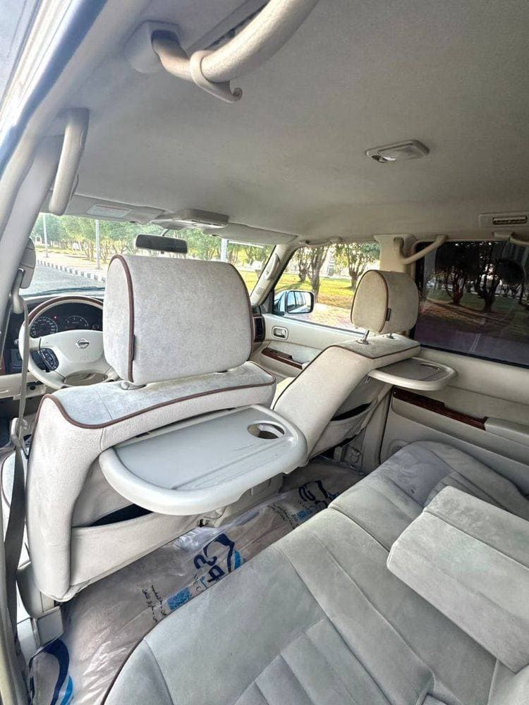 2009 Nissan Patrol thumbnail 3