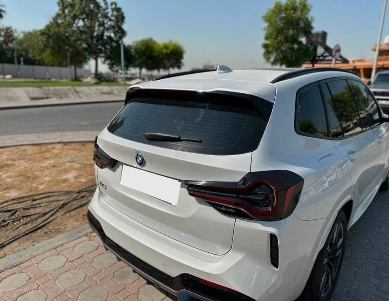 2024 BMW iX3 thumbnail 2