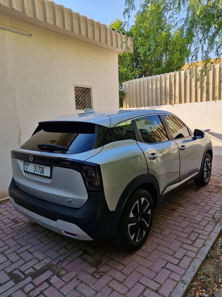 2025 Nissan Kicks thumbnail 4