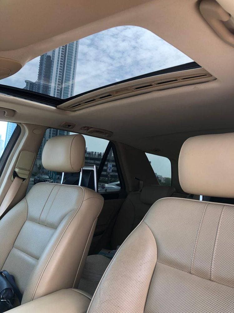 2011 Mercedes-Benz ML500 thumbnail 5