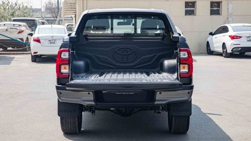 2026 Toyota Hilux ADVENTURE thumbnail 6