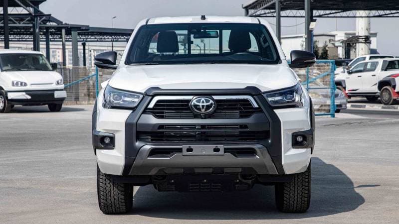 2026 Toyota Hilux ADVENTURE thumbnail 2
