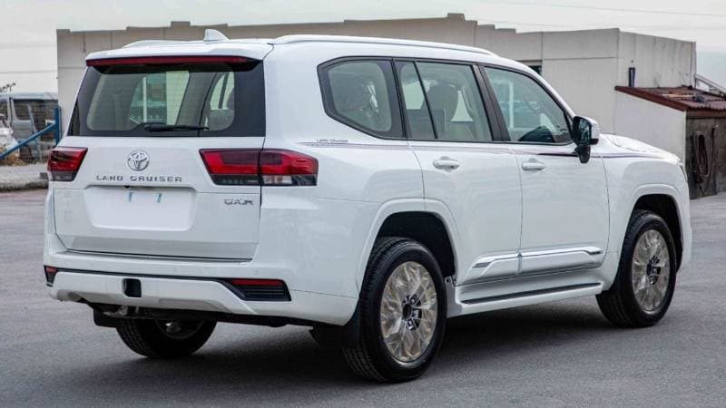 2026 Toyota Land Cruiser GXR thumbnail 5