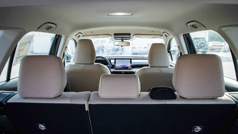 2026 Toyota RAV4 LE thumbnail 8