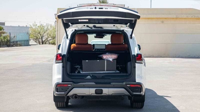 2026 Lexus LX700h VIP thumbnail 6