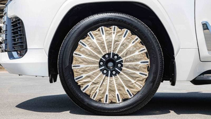 2026 Lexus LX700h VIP thumbnail 8