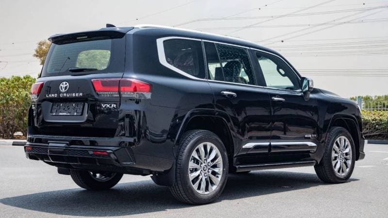 2026 Toyota Land Cruiser VXR thumbnail 5