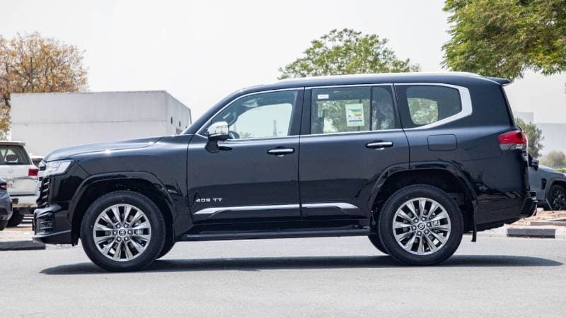 2026 Toyota Land Cruiser VXR thumbnail 4