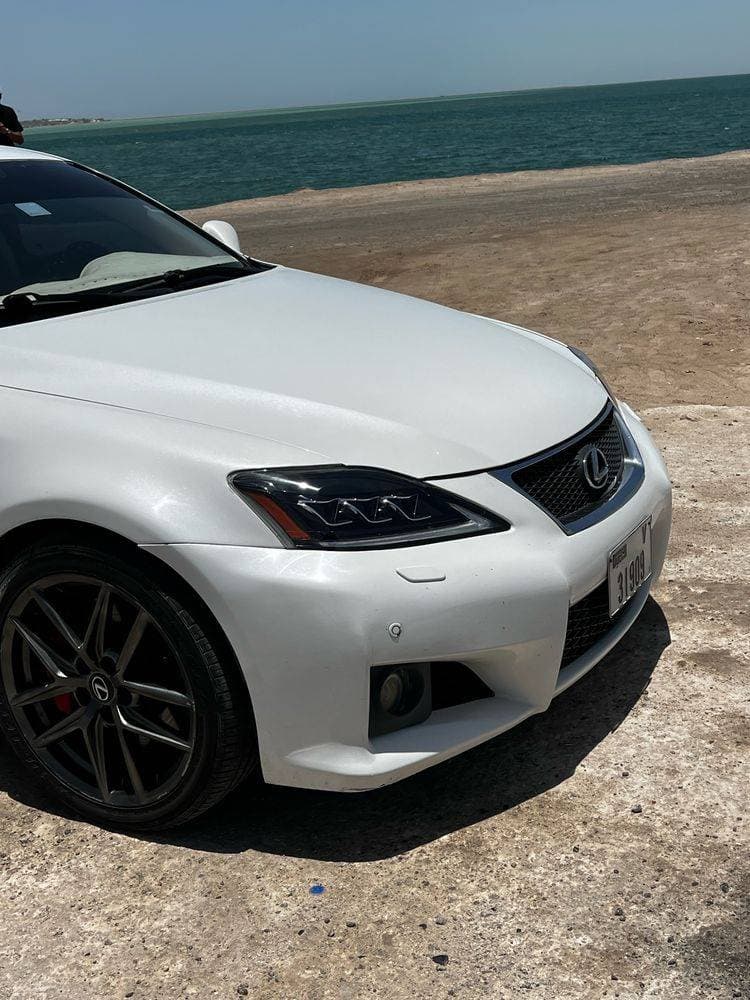 2008 Lexus IS 300 thumbnail 2