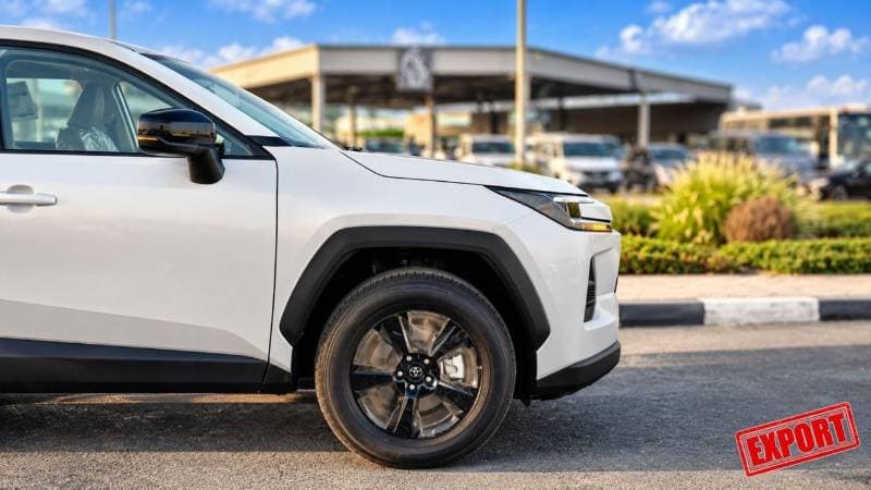 2026 Toyota RAV4 EXR HEV thumbnail 8