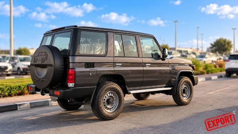 2026 Toyota Land Cruiser 70 LC76 LX thumbnail 3