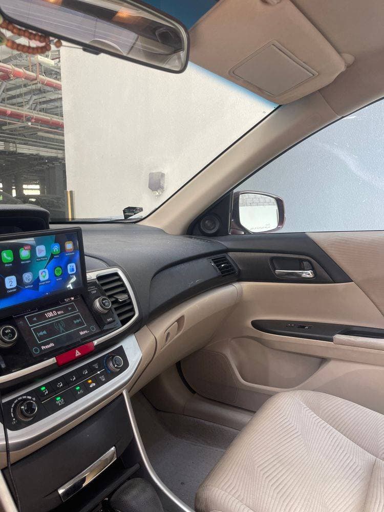 2014 Honda Accord thumbnail 3