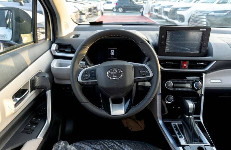 2025 Toyota Veloz GX thumbnail 7