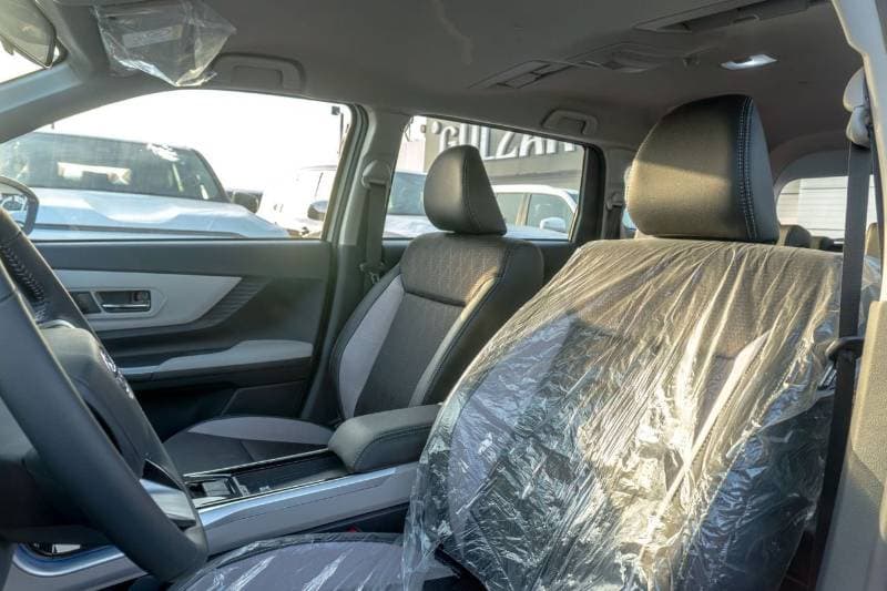 2025 Toyota Veloz GX thumbnail 8