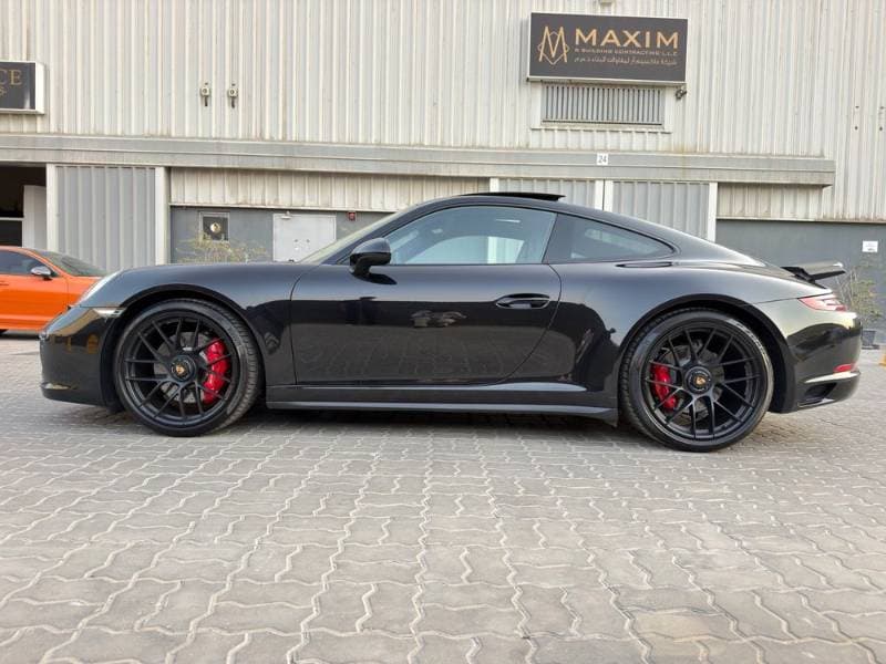 2019 Porsche 911 thumbnail 4
