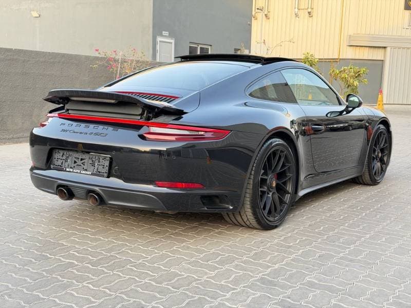 2019 Porsche 911 thumbnail 7