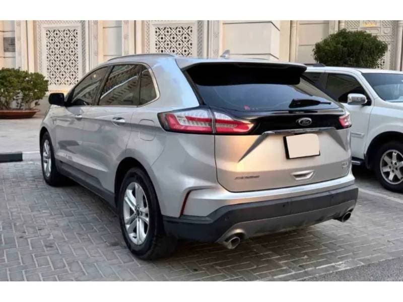 2019 Ford Edge thumbnail 4