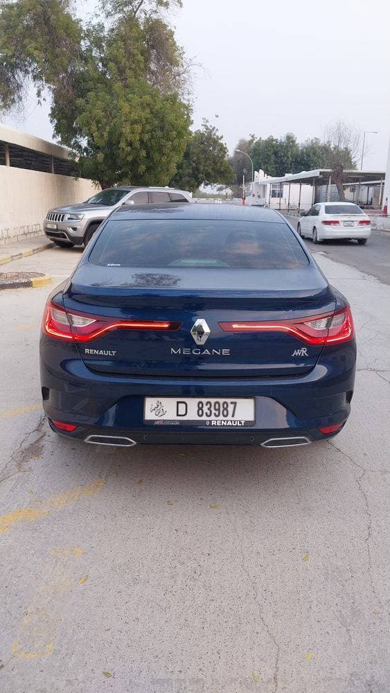 2023 Renault Megane thumbnail 3