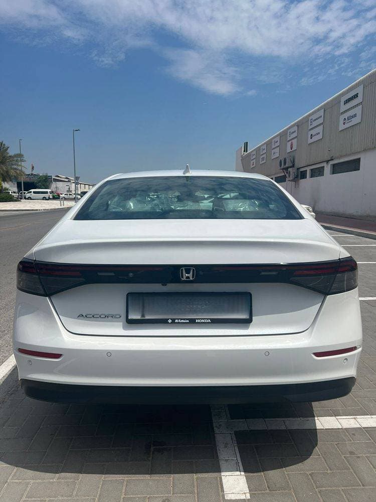 2024 Honda Accord thumbnail 4