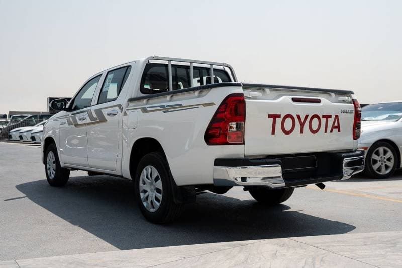 2026 Toyota Hilux GLX thumbnail 4