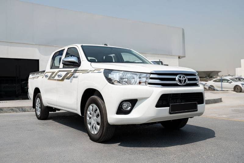 2026 Toyota Hilux GLX thumbnail 2