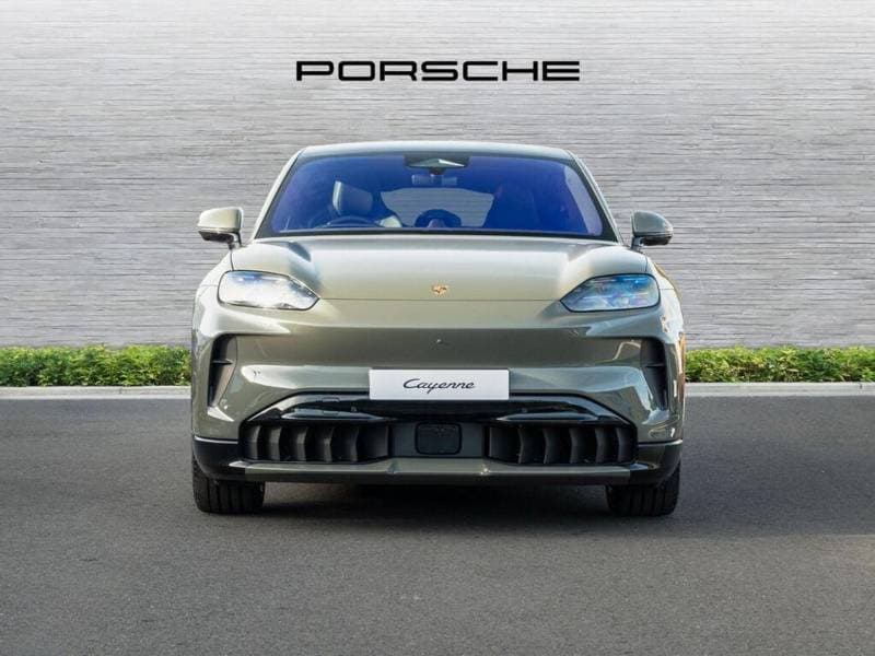 2026 Porsche Cayenne S thumbnail 4
