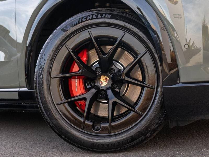 2026 Porsche Cayenne S thumbnail 7