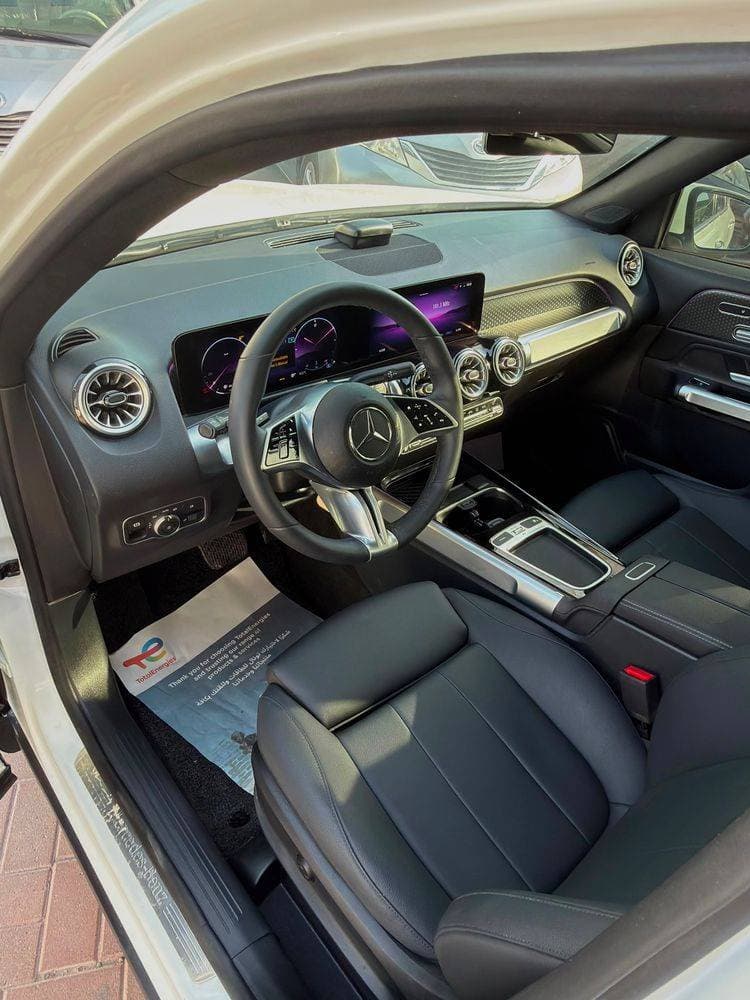 2024 Mercedes-Benz GLB thumbnail 4