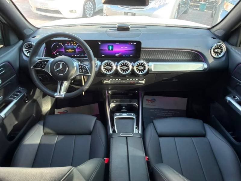2024 Mercedes-Benz GLB thumbnail 5