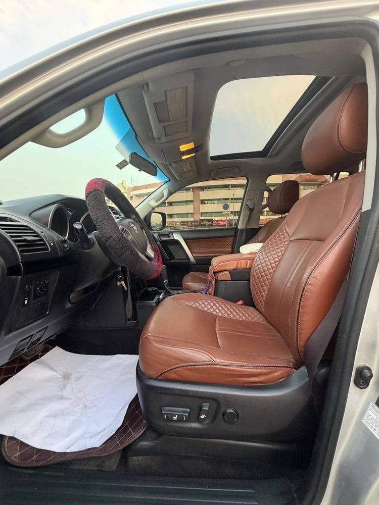 2017 Toyota Land Cruiser Prado thumbnail 2