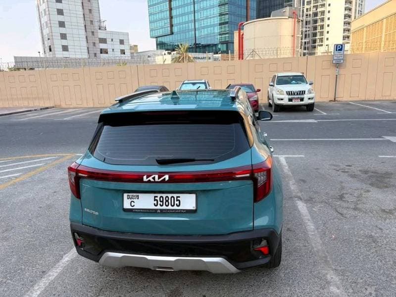 2025 Kia Seltos thumbnail 5