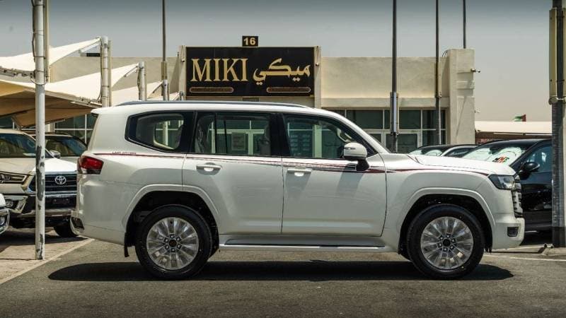 2026 Toyota Land Cruiser GXR thumbnail 8