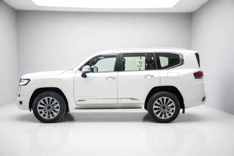 2026 Toyota Land Cruiser VX thumbnail 3