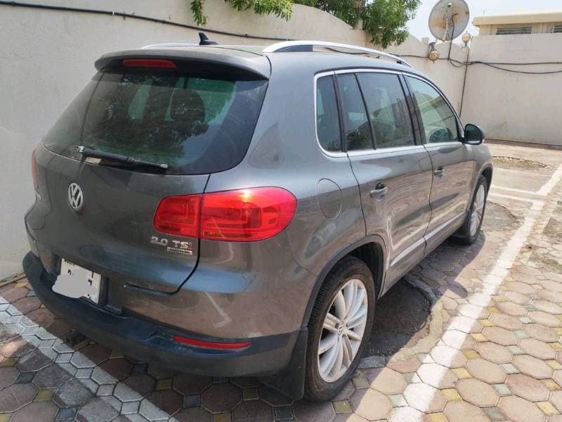 2014 Volkswagen Tiguan thumbnail 3